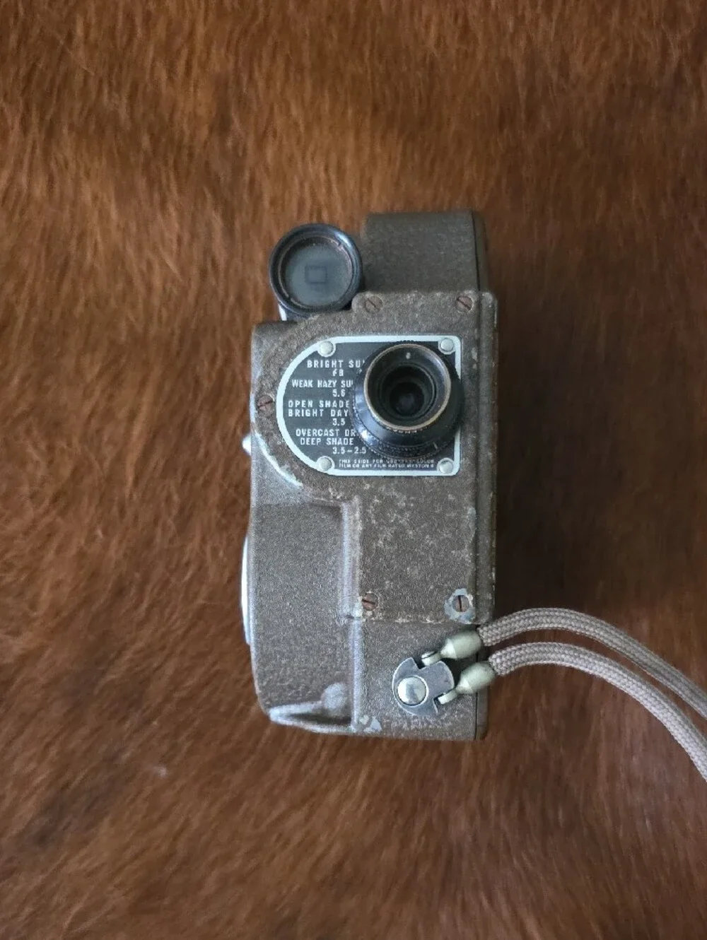 1940's Revere 8mm Movie Vintage Camera